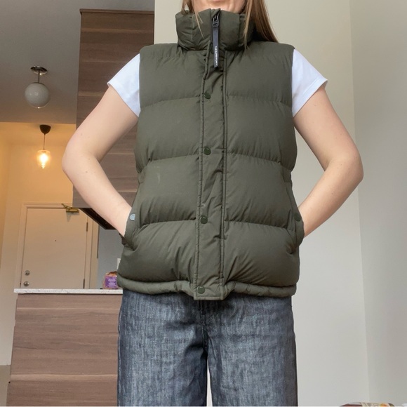 Aritzia Super Puff Vest Dark Olive - Picture 3 of 5